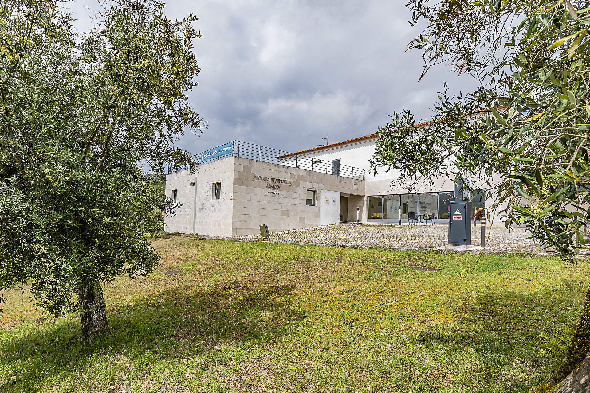 Alvados-2.jpg